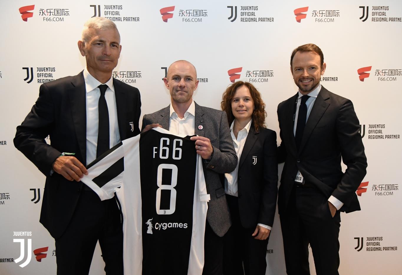 电竞新秀选手签约战队引关注