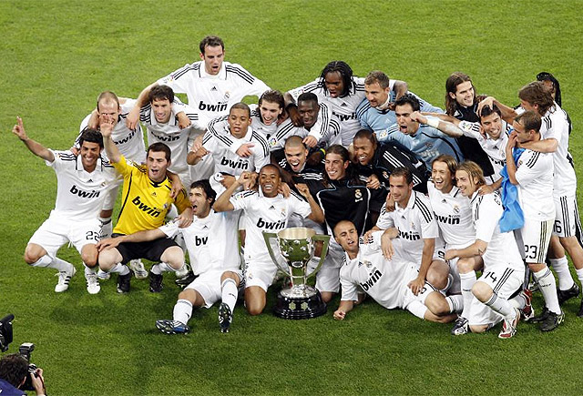 《凛冬前线 FrostBound》独立团队的诚心力作 冰雪绝境中的策略卡牌